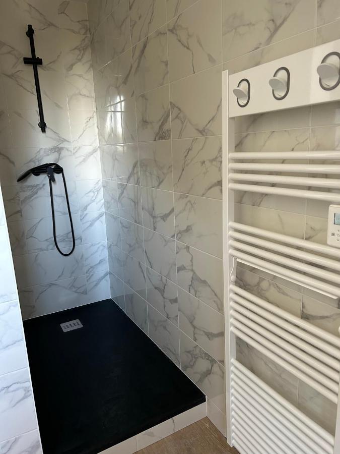 Arc En Ciel Du Mont Bed & Breakfast Понторсон Екстериор снимка