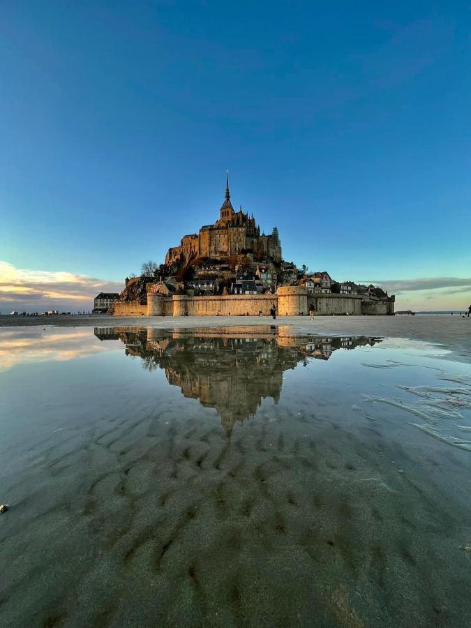 Arc En Ciel Du Mont Bed & Breakfast Понторсон Екстериор снимка