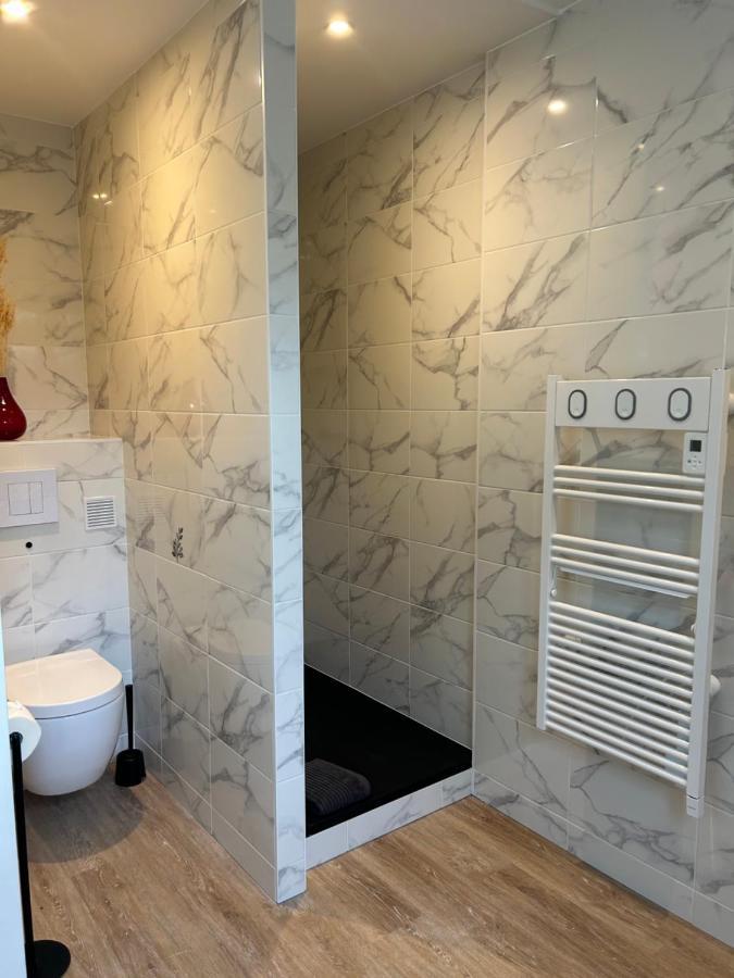 Arc En Ciel Du Mont Bed & Breakfast Понторсон Екстериор снимка
