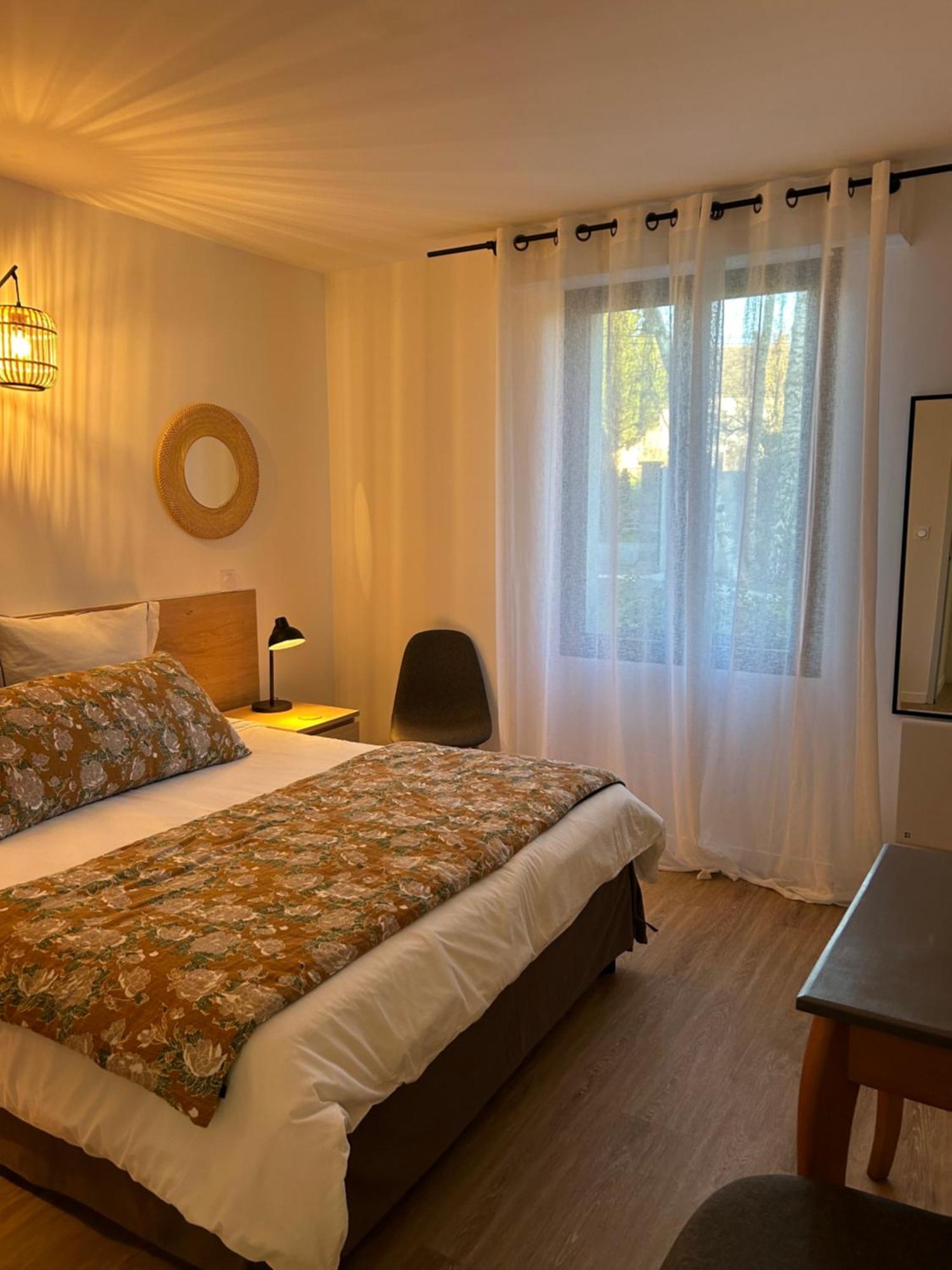 Arc En Ciel Du Mont Bed & Breakfast Понторсон Екстериор снимка