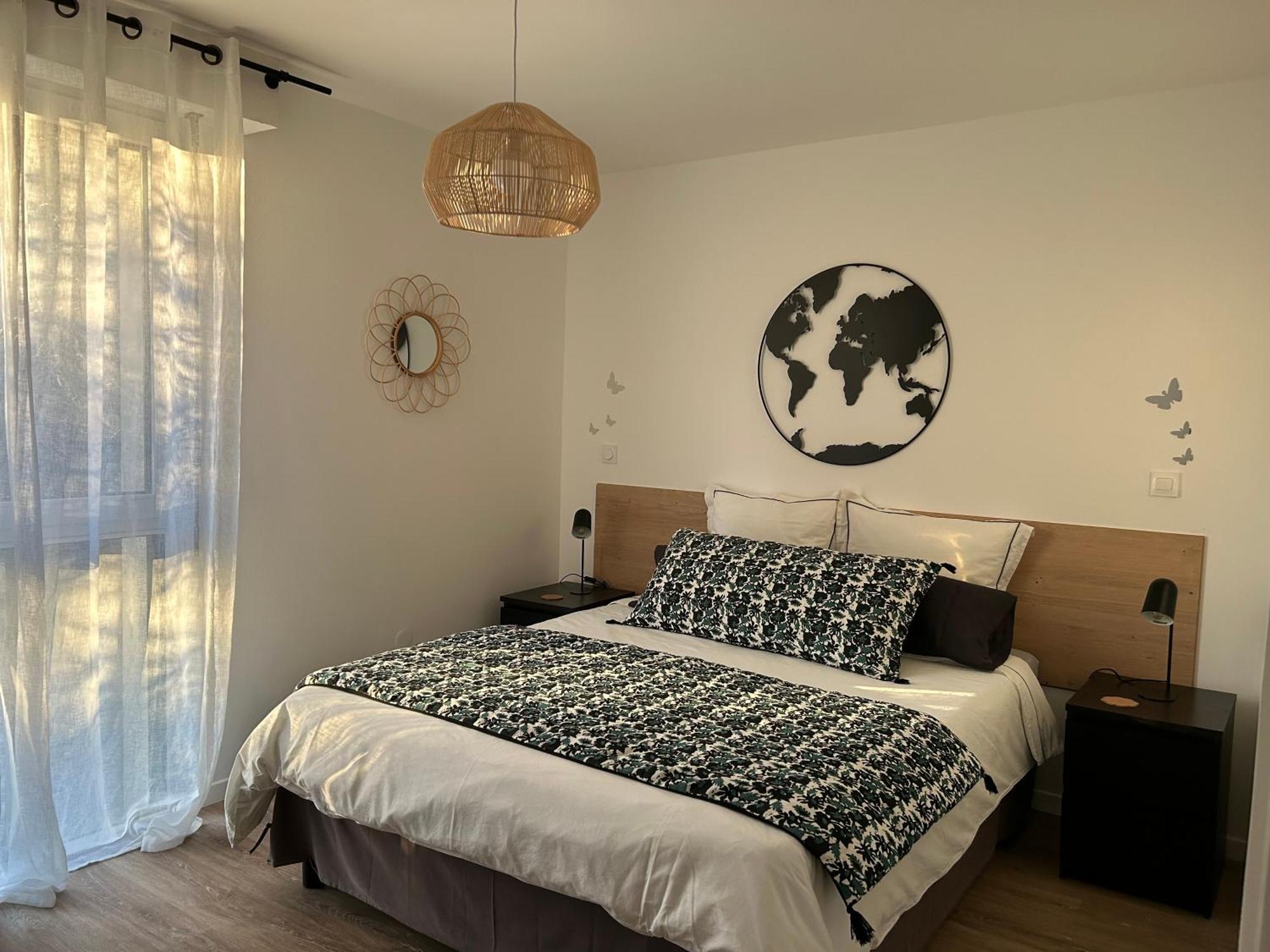 Arc En Ciel Du Mont Bed & Breakfast Понторсон Екстериор снимка