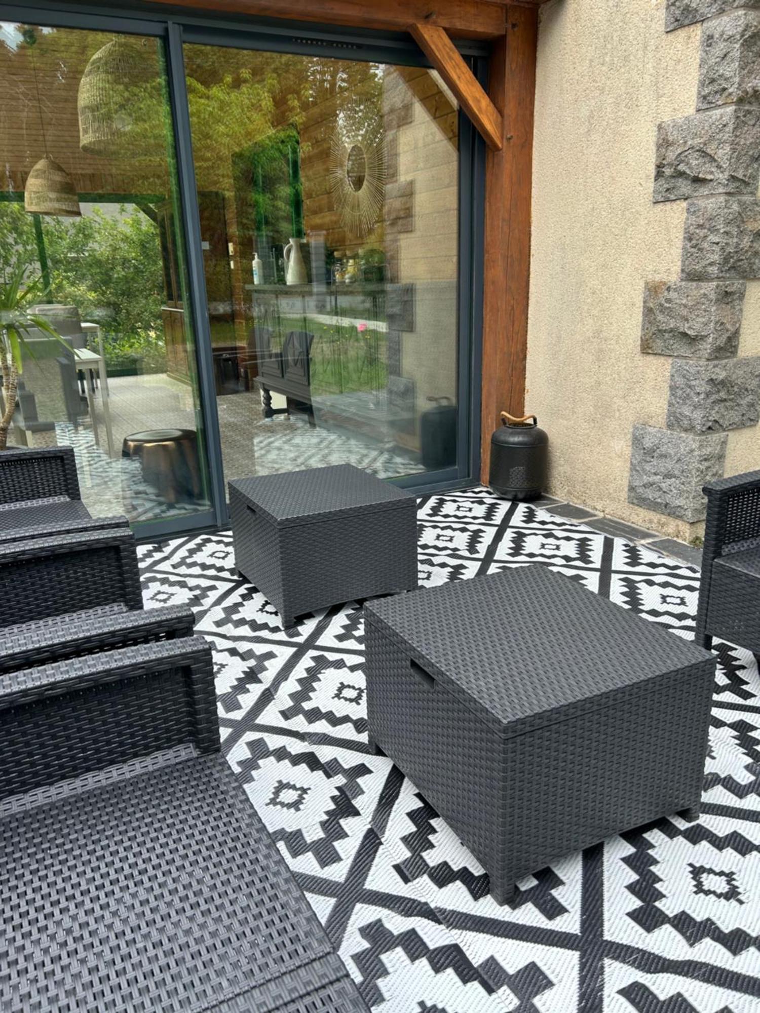 Arc En Ciel Du Mont Bed & Breakfast Понторсон Екстериор снимка
