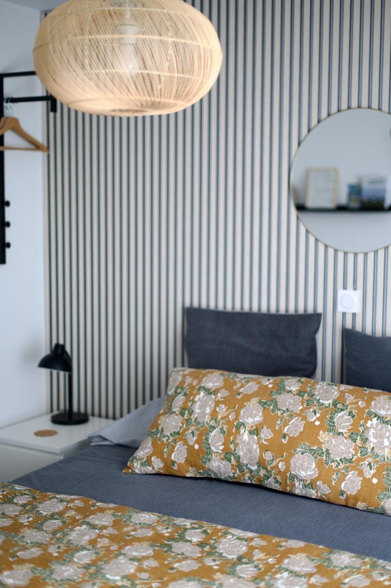 Arc En Ciel Du Mont Bed & Breakfast Понторсон Екстериор снимка
