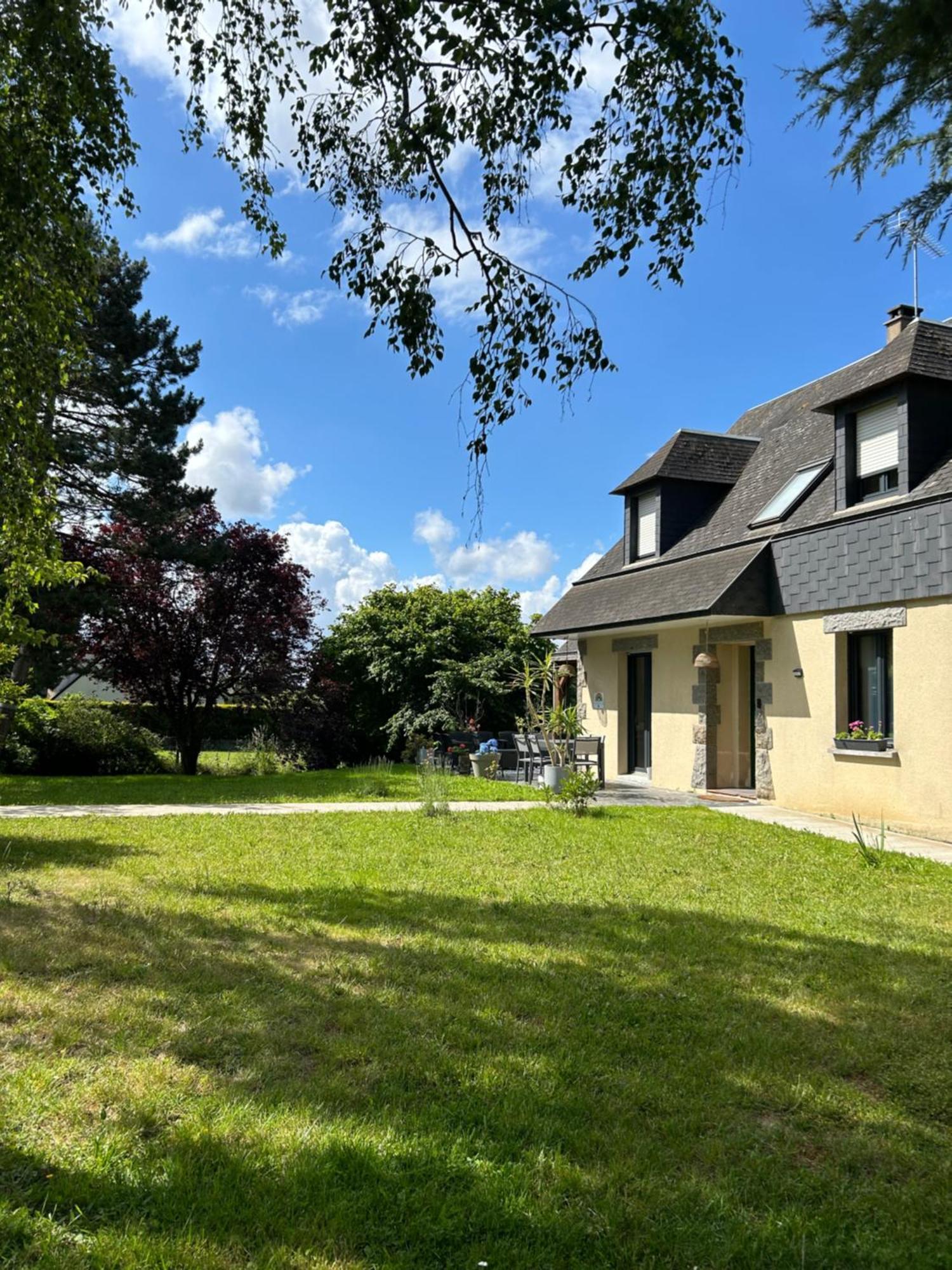 Arc En Ciel Du Mont Bed & Breakfast Понторсон Екстериор снимка